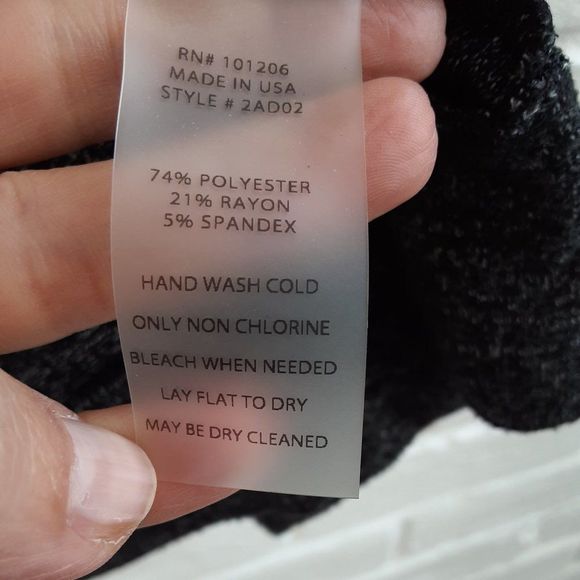 Soft Surroundings Top Womens Large Black Tunic Knit Sweater V Neck Long Sleeve. - Picture 3 of 5